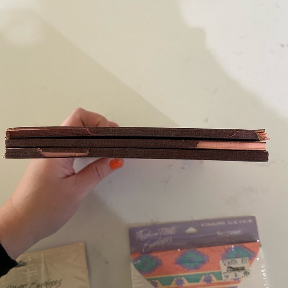 Vintage 90s stationary Aztec floral and cactus design 40 envelopes &  89 sheets - Picture 5 of 14